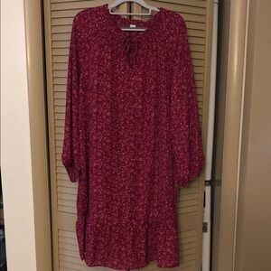 Old Navy Berry Floral Long-Sleeve Shift Dress